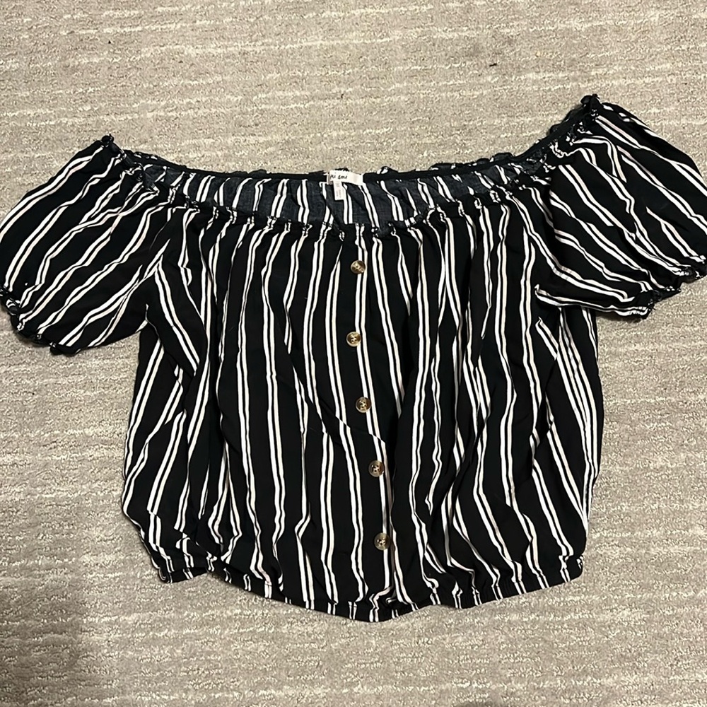 Off the Shoulder Striped Crop top